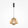 Zdjęcie przedstawia designerską, pojedynczą lampę wiszącą LED z kolekcji Namiki o szerokości 35 cm. Konstrukcja łączy matową czerń metalu z ciepłym akcentem o strukturze ciemnego drewna. Lampa wisi na długim, czarnym przewodzie nad minimalistycznym stolik